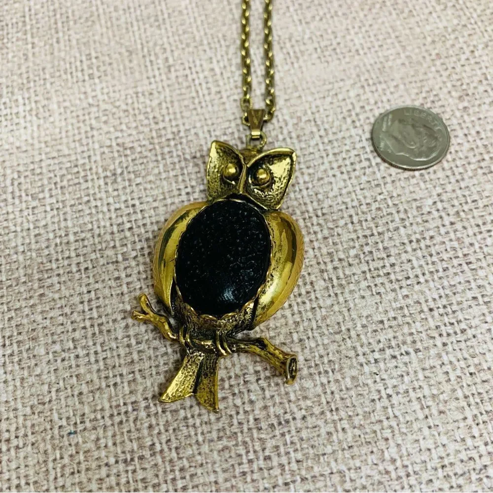 ‎VTG Gold Black Owl Necklace